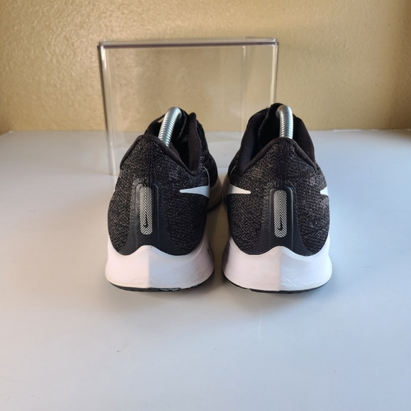 Nike Air Zoom Pegasus 36 Running Shoes Black White MEN size 10 main image 12
